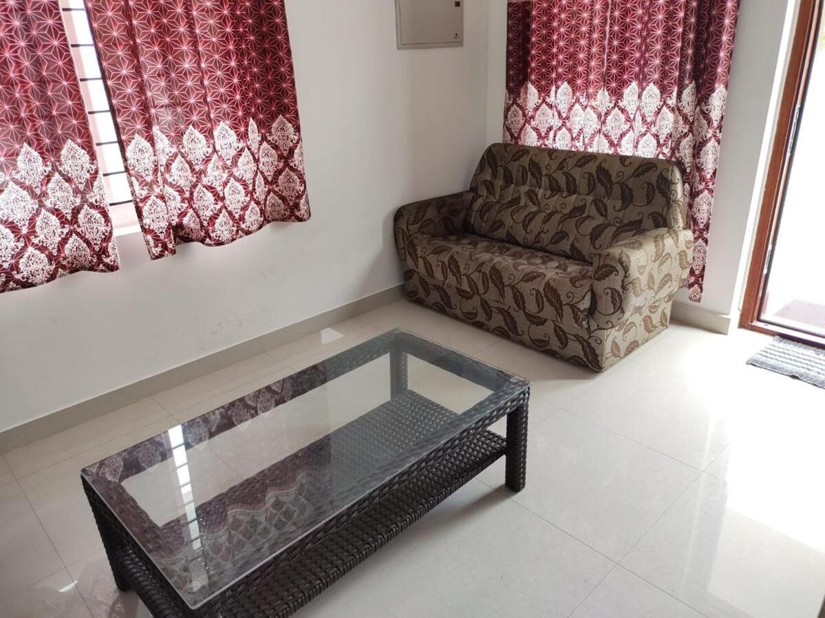Fully Furnished 3Bhk 2 Floor Villa Angamali Ngoại thất bức ảnh